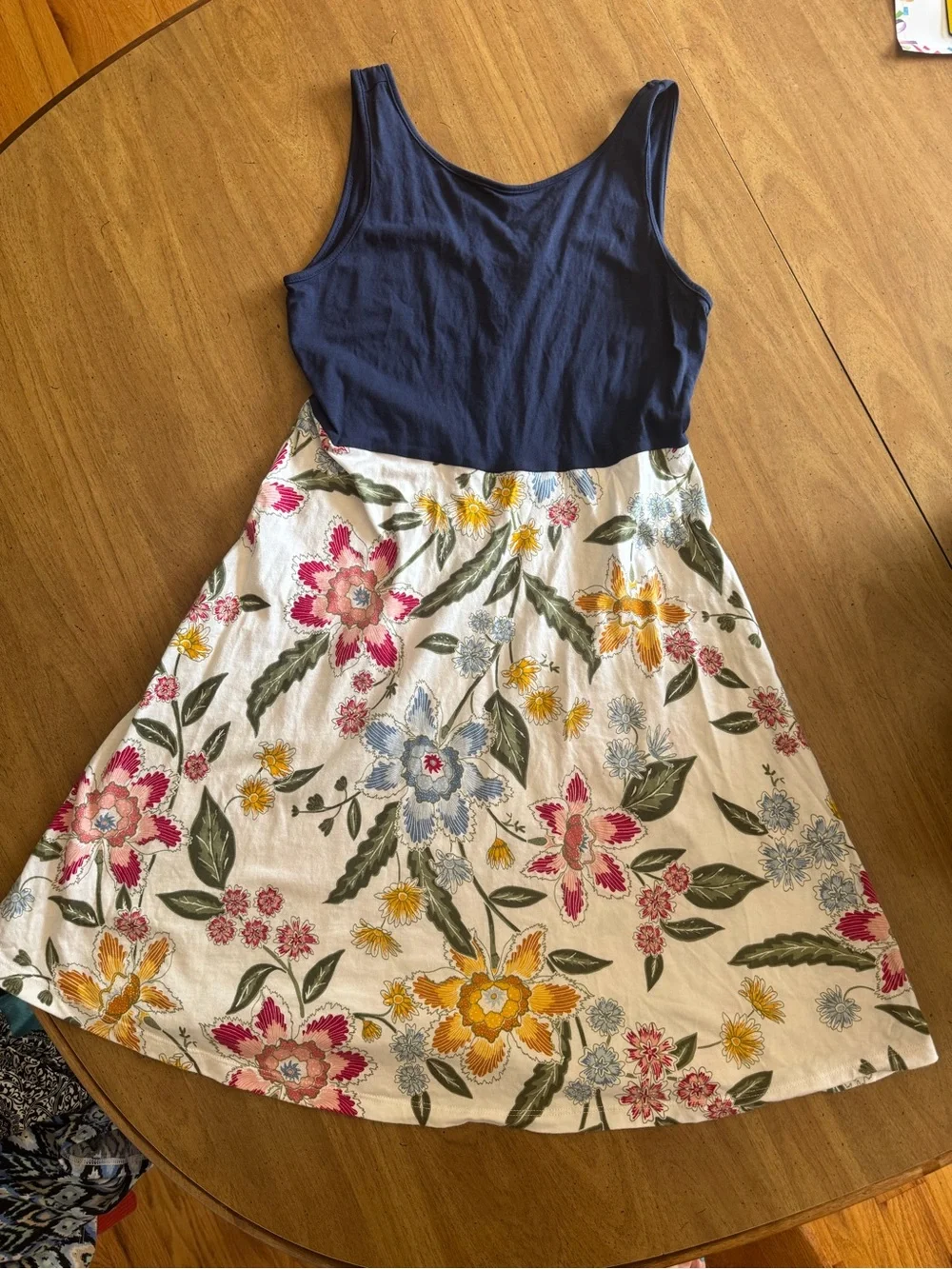 Old Navy Navy Tank Top with Floral Print Skirt